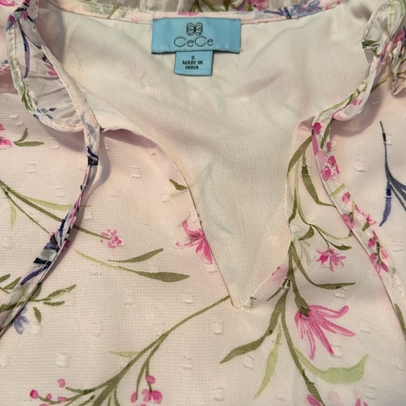 NWOT CeCe Floral Top, Size S Barbiecore - Picture 6 of 7